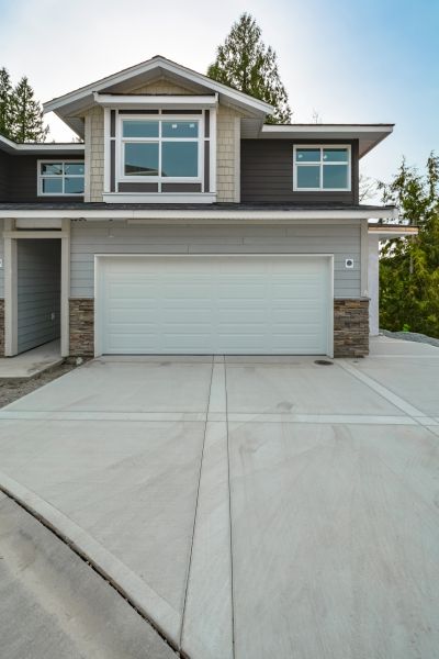 Home Driveway Installation in Renton